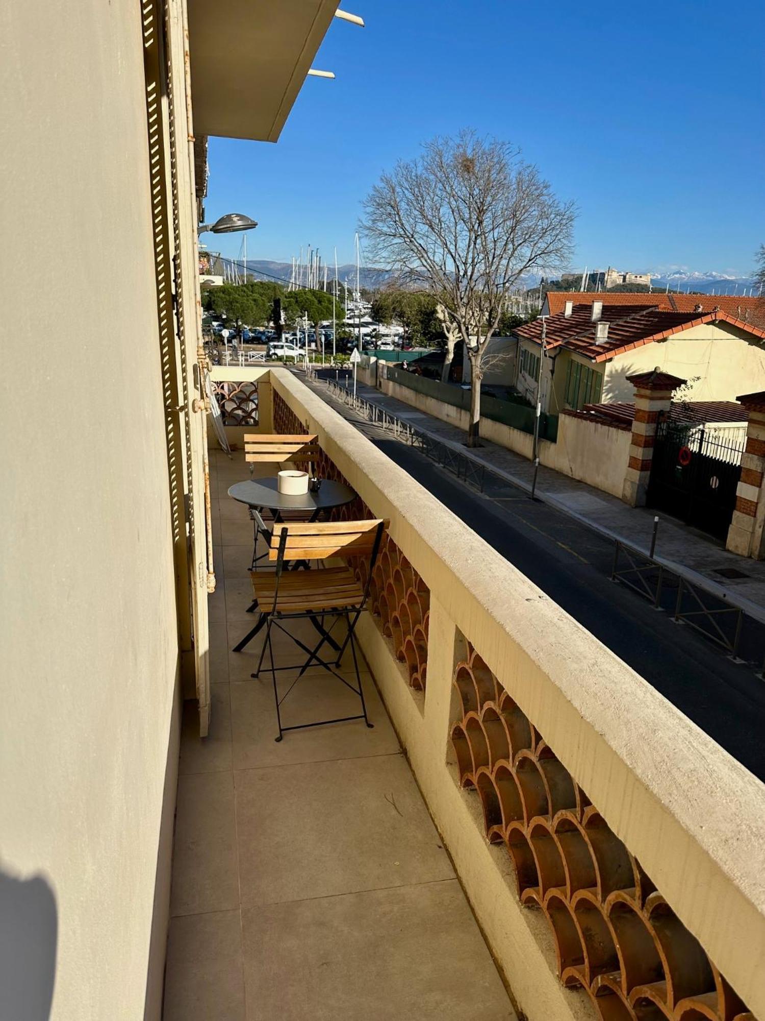 Gorgeous 2 Bedrooms Brand New 3 Avenue Paul Arene Antibes Exterior photo